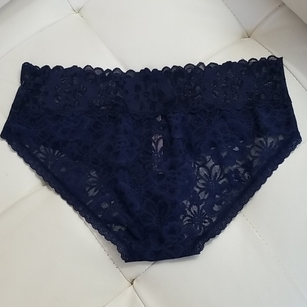 Victoria's Secret Panty - Picture 6 of 10